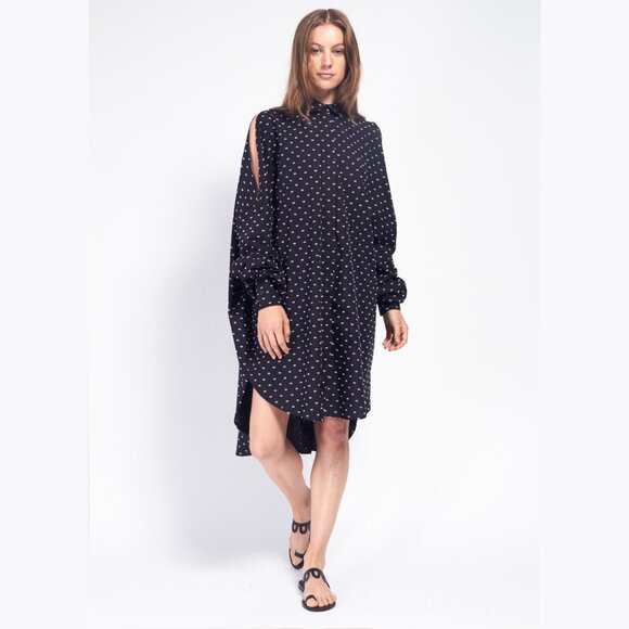 Henrik Vibskov bumble shirt dress in White with woven polka dot pattern - Picture 2 of 12